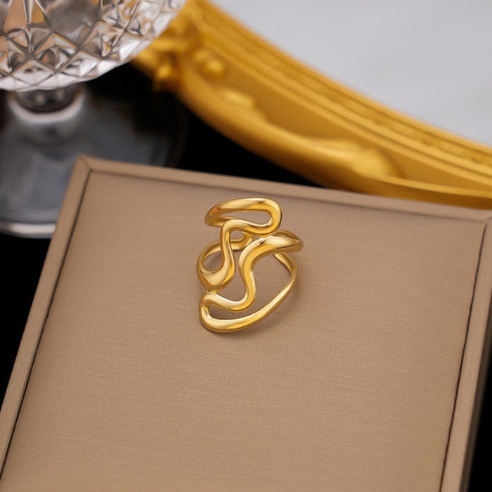 Fluid Sculpt Gold Ring